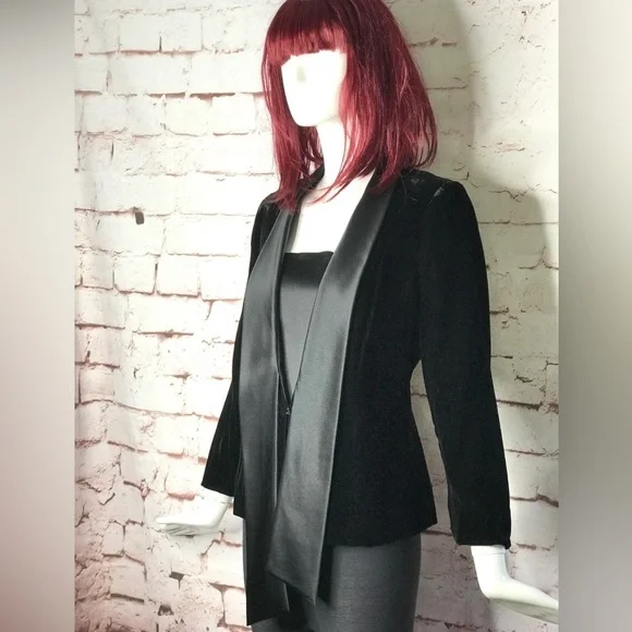 TALBOTS PETITES Black Velvet Blazer Satin Tuxedo Collar Jacket Size 10P Petite - Picture 6 of 16